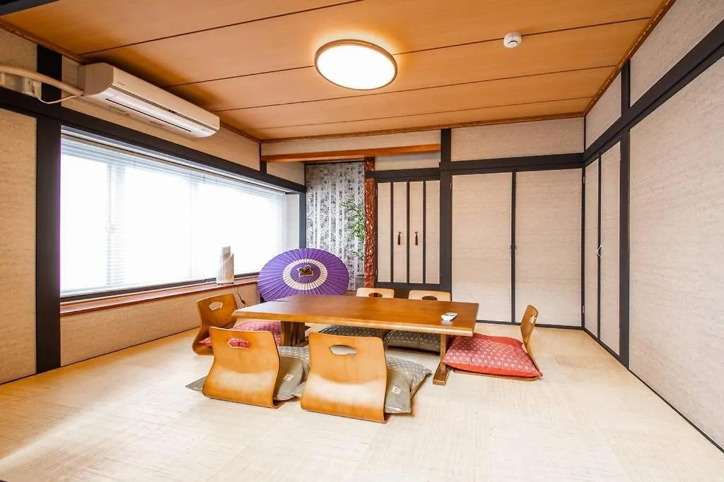 札幌市 The Beehiveⅰヴィラ 0*,